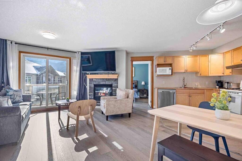 Lux 2Br 5Bd Suite Mountain View! Canmore Exteriör bild