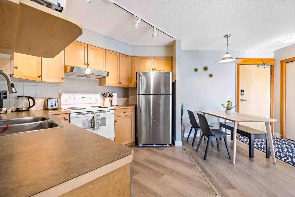 Lux 2Br 5Bd Suite Mountain View! Canmore Exteriör bild