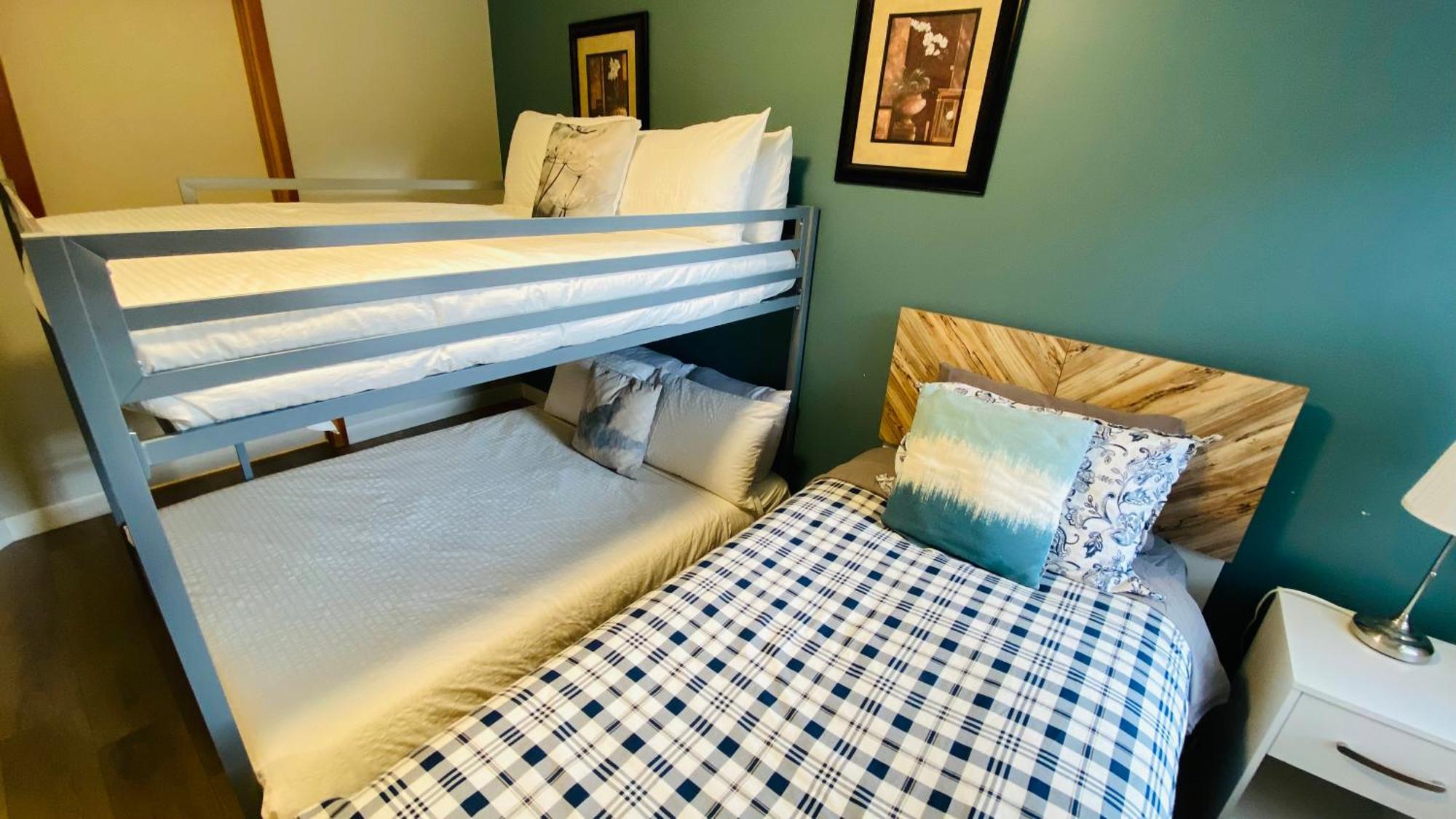 Lux 2Br 5Bd Suite Mountain View! Canmore Exteriör bild